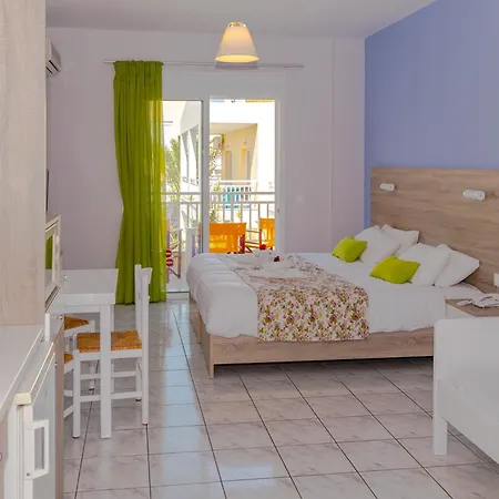 Evelin Aparthotel 2*