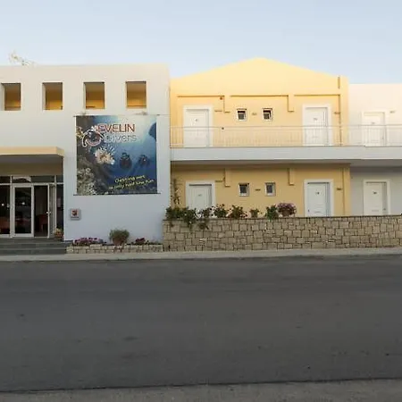 Evelin Aparthotel 2*