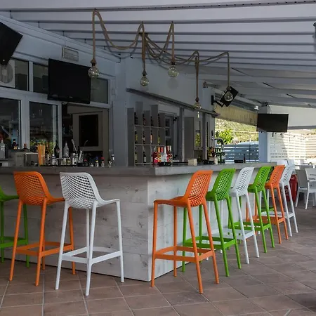 Evelin Aparthotel
