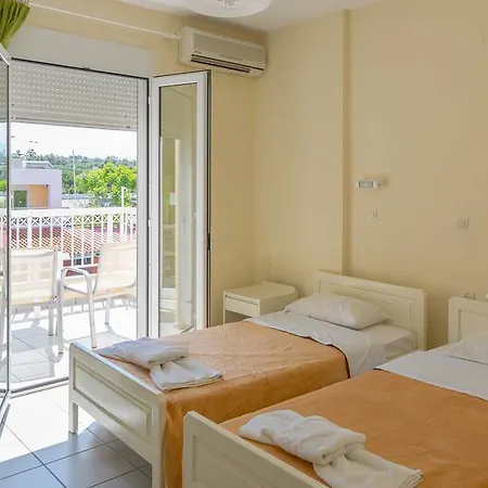 Evelin 2* Platanes (Rethymno)